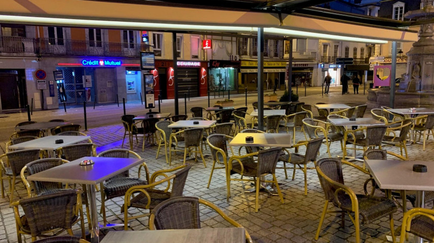 Brasserie pizzeria centre ville de lourdes à reprendre - Arr. Argelès-Gazost (65)